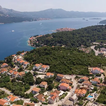 4 Bedroom Beautiful In Korcula Apartment