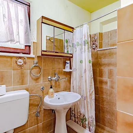 Apartment 4 Bedroom Beautiful In Korcula