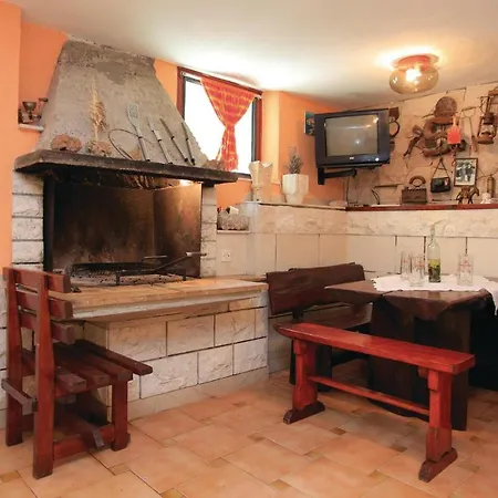 Apartman 4 Bedroom Beautiful In Korcula Zrnovo