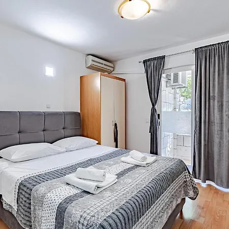 4 Bedroom Beautiful In Korcula Apartman *