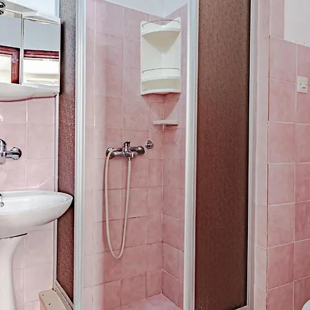 4 Bedroom Beautiful In Korcula Apartman Zrnovo