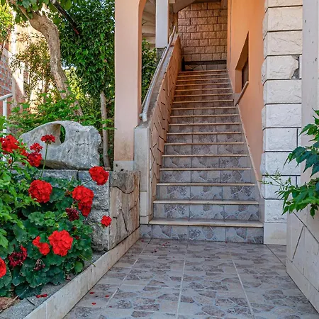 4 Bedroom Beautiful In Korcula