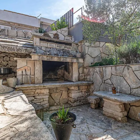 4 Bedroom Beautiful In Korcula Apartman